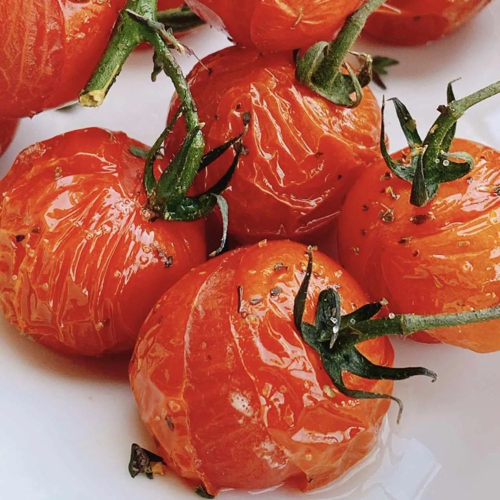 Air Fryer Roasted Tomatoes