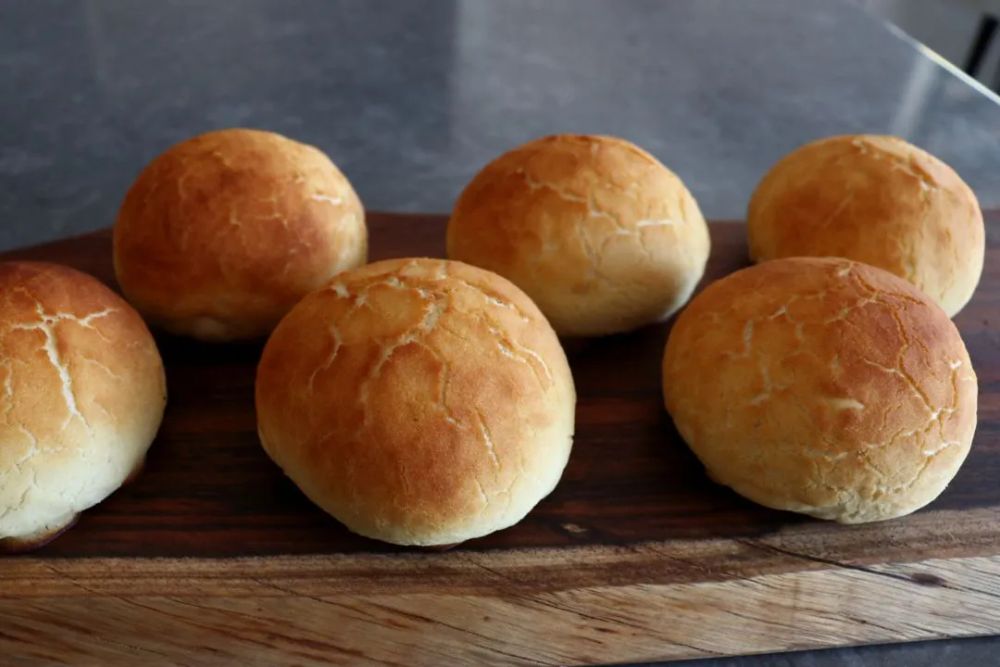 Tiger Bread (Dutch Crunch Rolls)