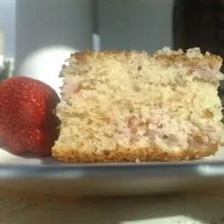 Easy Strawberry Yogurt Cake