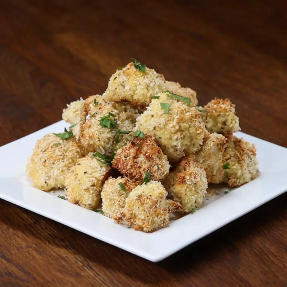 Garlic Parmesan Cauliflower Bites