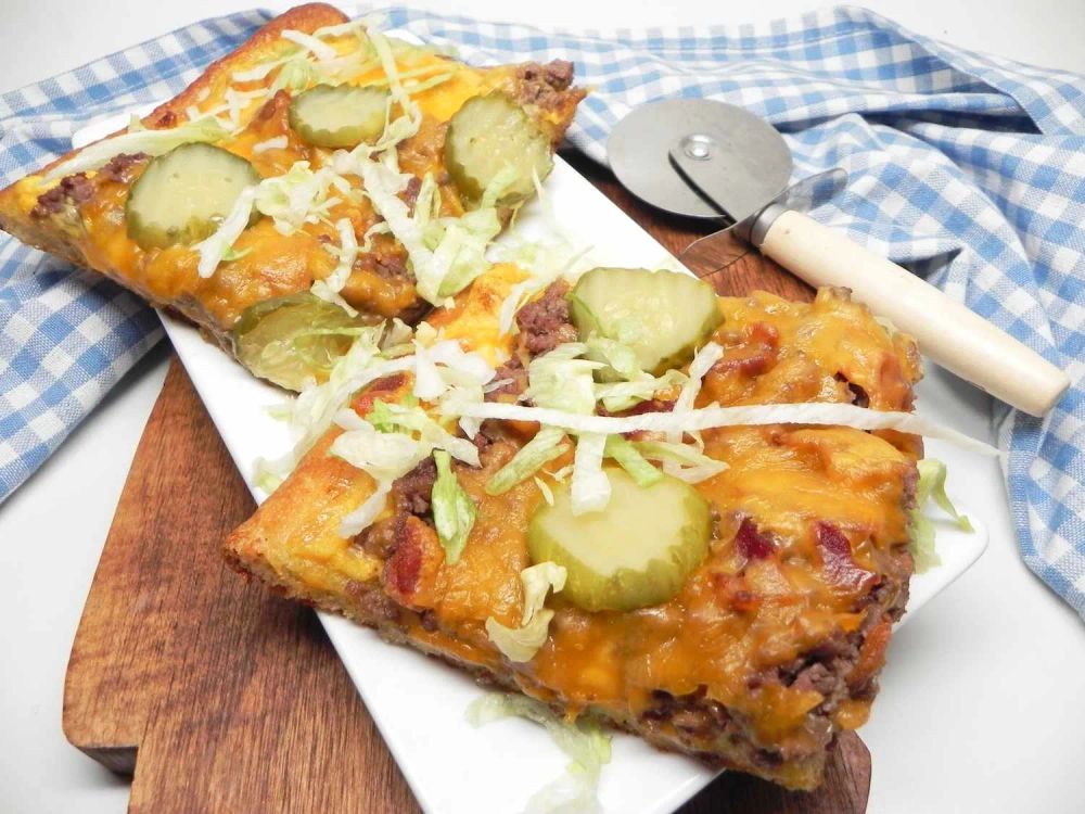 Easy Cheeseburger Pizza