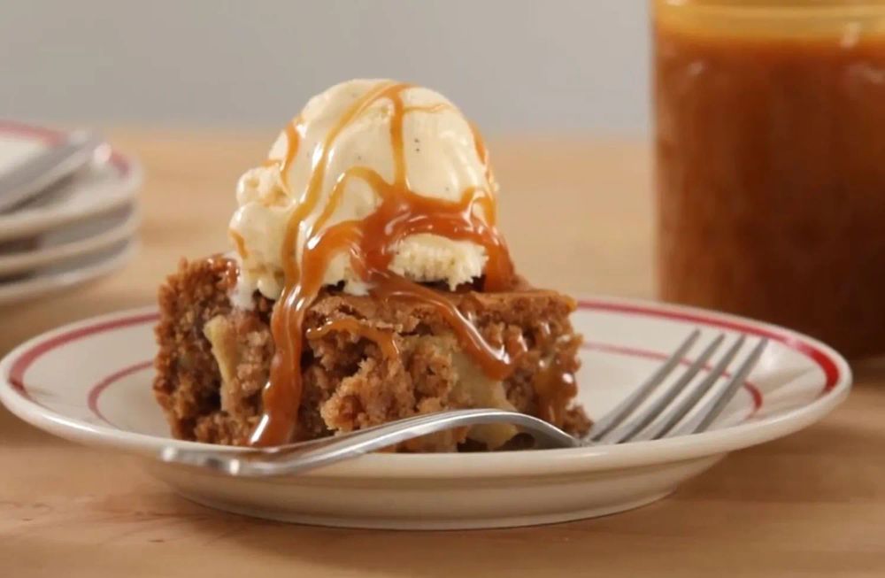 Fresh Apple Walnut Cake