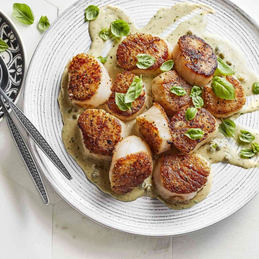 Scallops with Pesto Cream Sauce