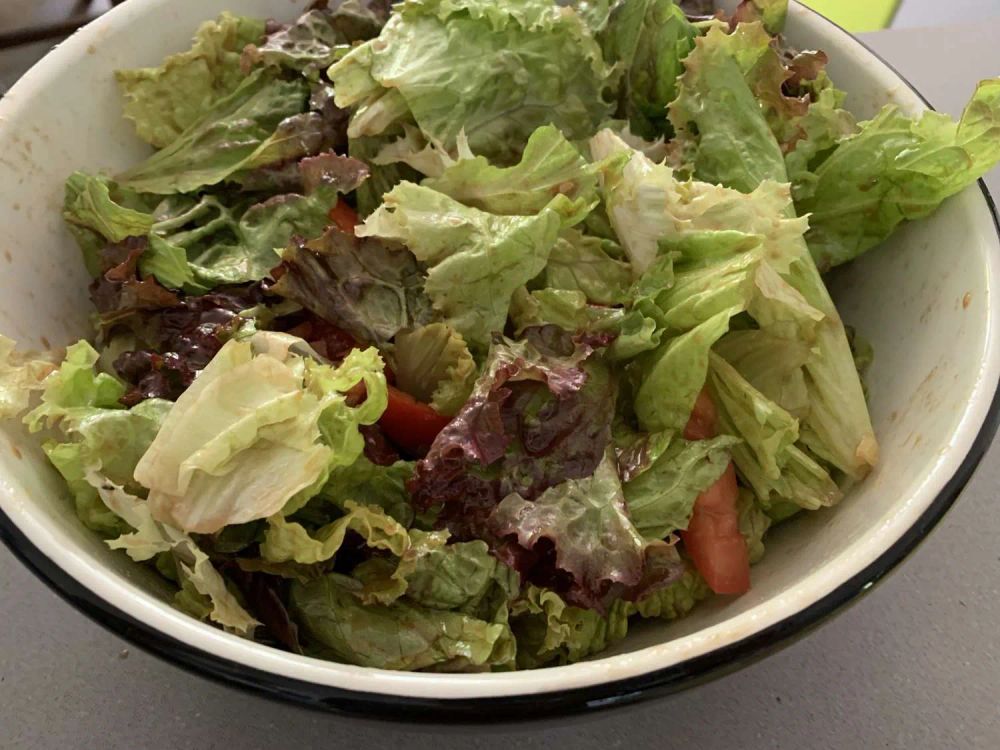 Simple Red Leaf Salad