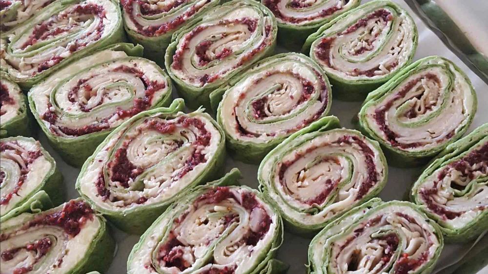 Spicy Turkey and Cranberry Pinwheels