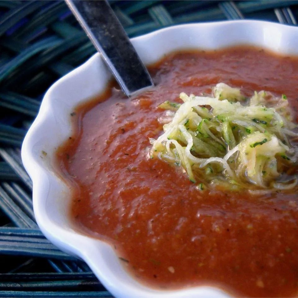 Fresh Tomato Zucchini Soup