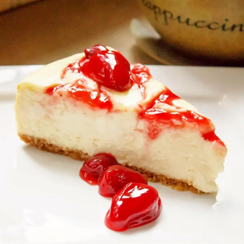 PHILADELPHIA New York-Style Strawberry Swirl Cheesecake