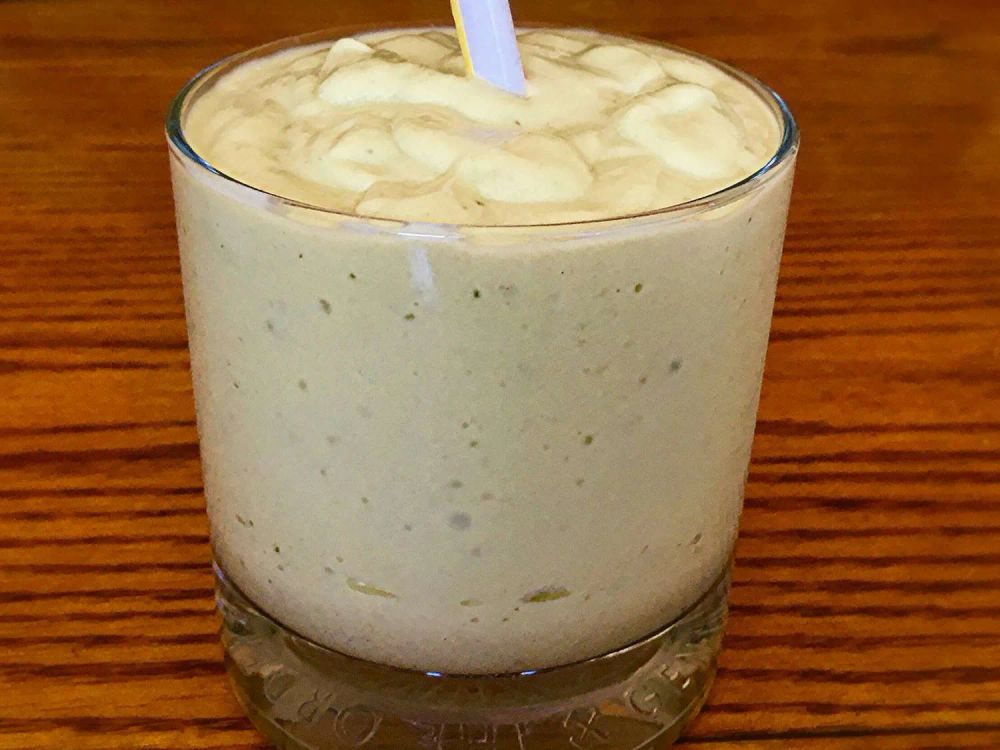 Banana Avocado Yogurt Smoothie