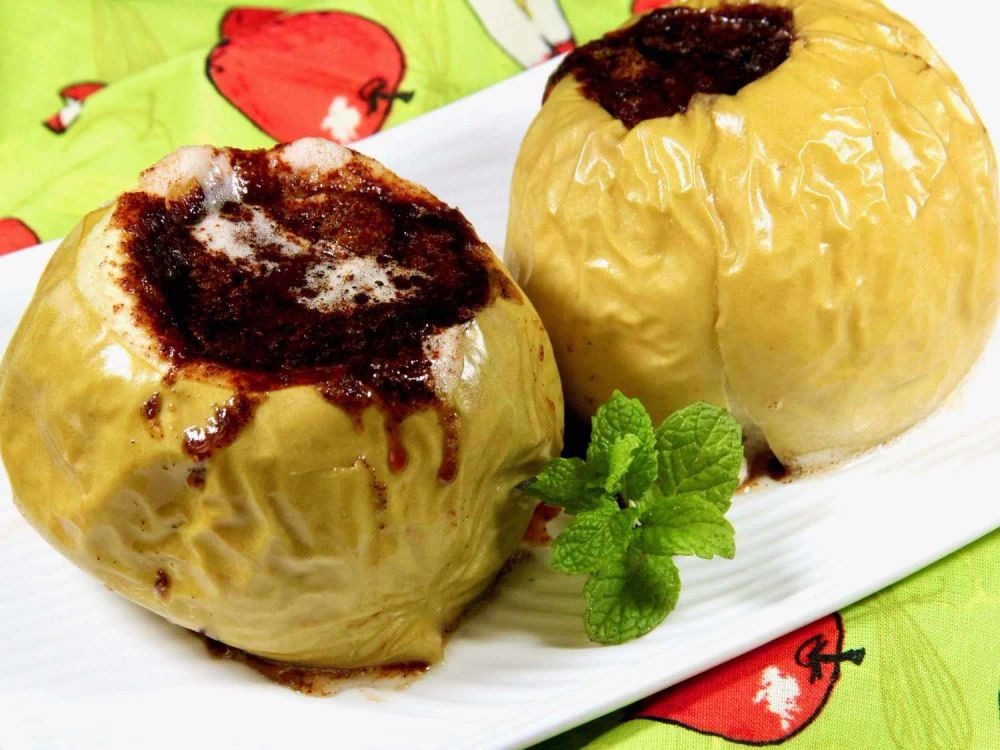 Sweet Stuffed Apples