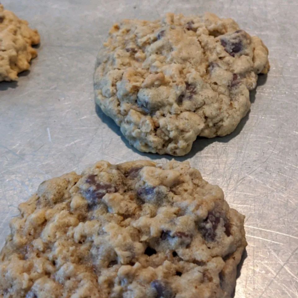 Chocolate Chip Oatmeal Cookies