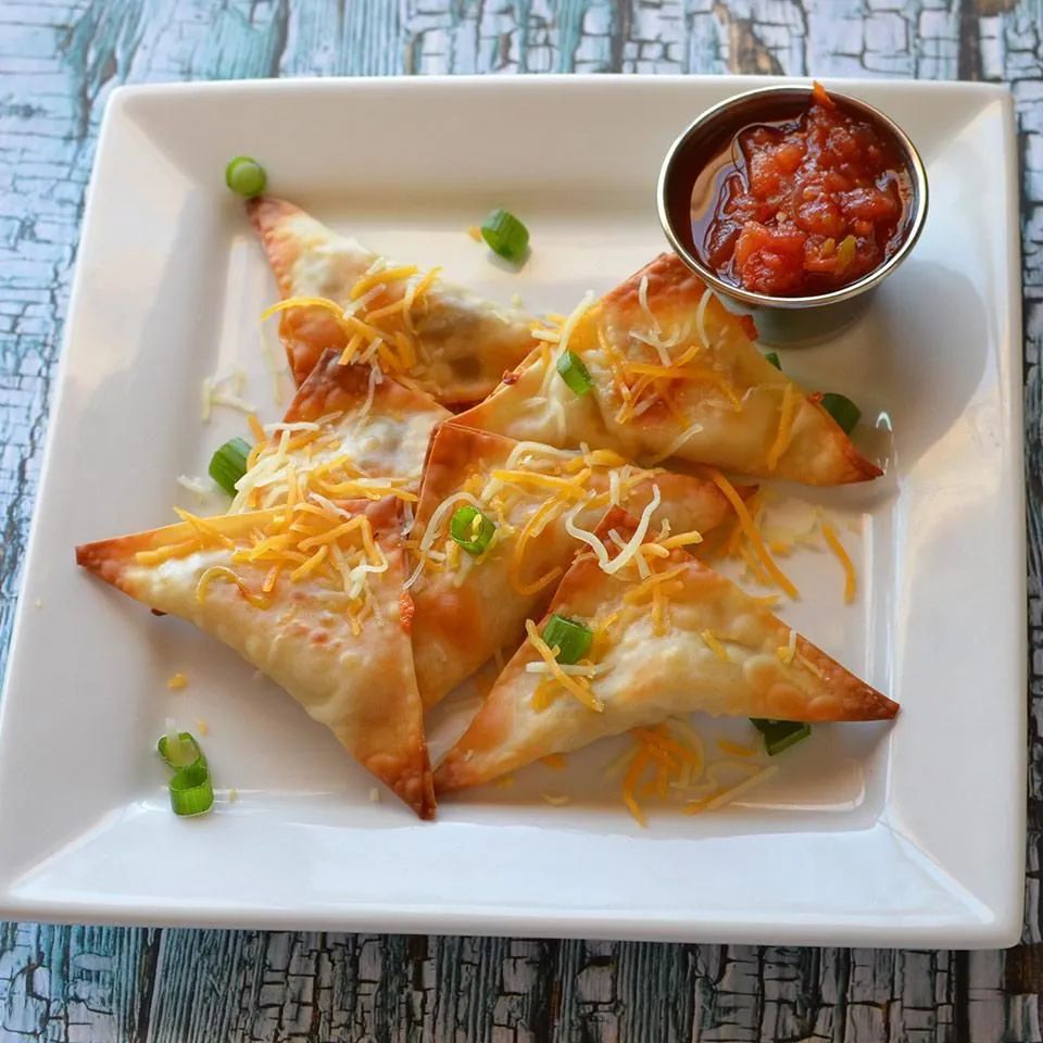 Baked Jalapeno Chicken and Cheese Wontons