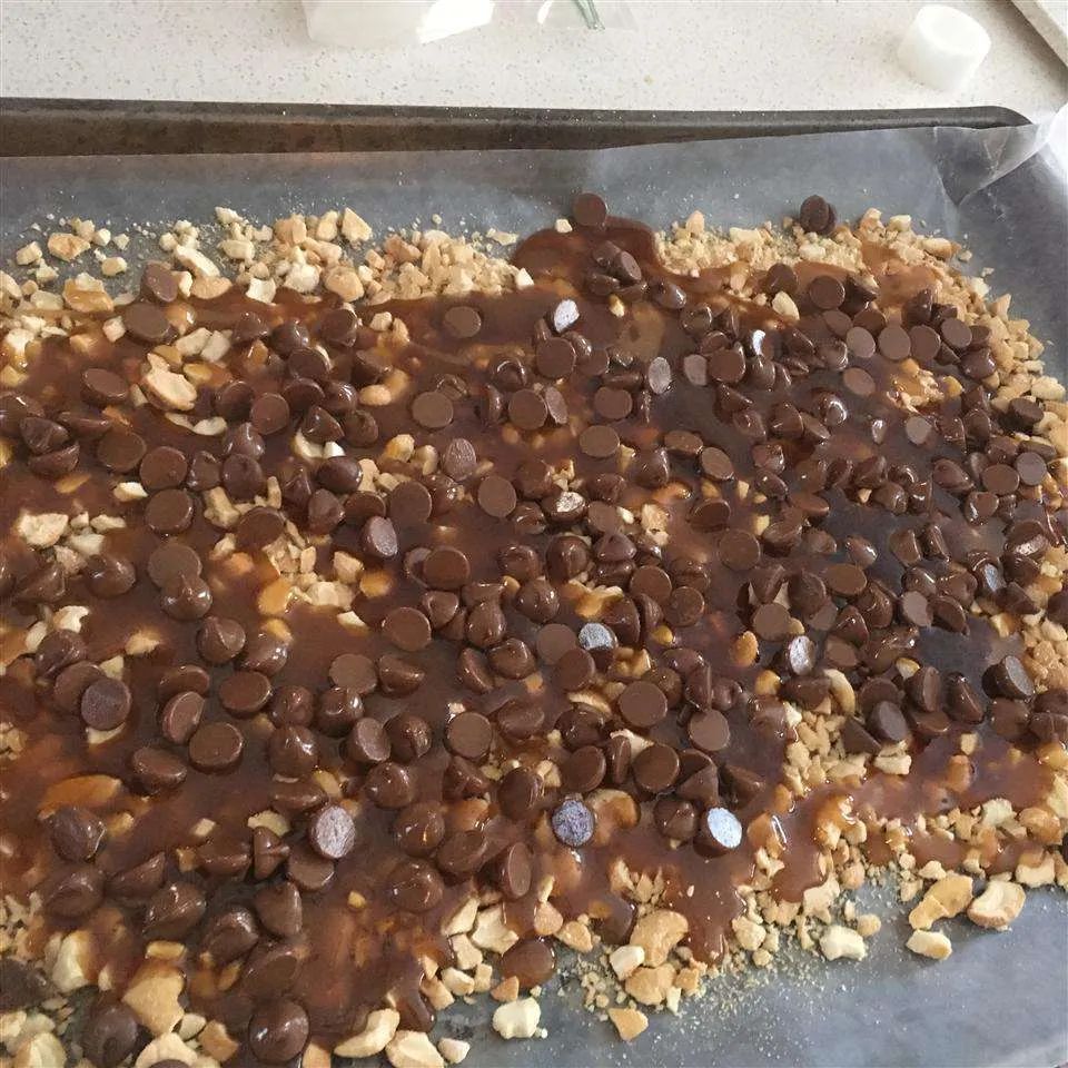 Easy Cashew Sea Salt Toffee