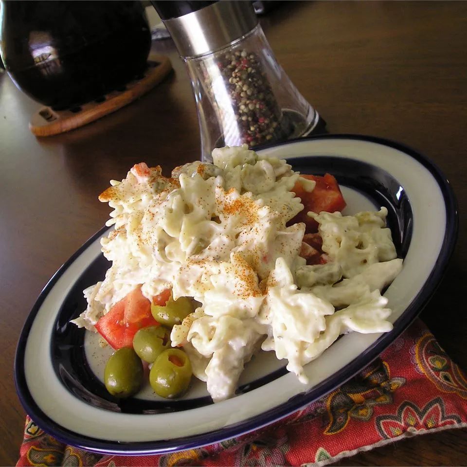 Simple Ranch Chicken Macaroni Salad