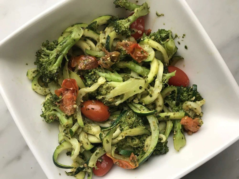 Pesto Zucchini Noodles with Tomatoes and Broccoli