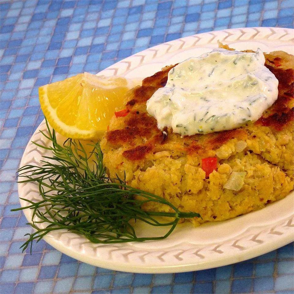 Salmon Patties with Dill Sauce