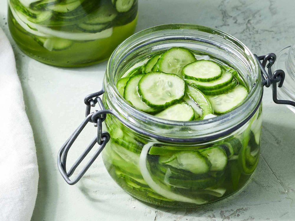 Homemade Refrigerator Pickles