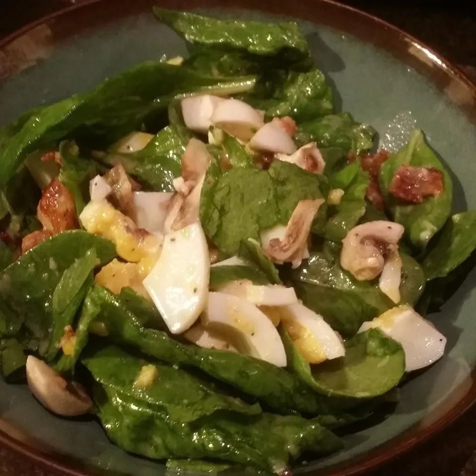 Bermuda Spinach Salad