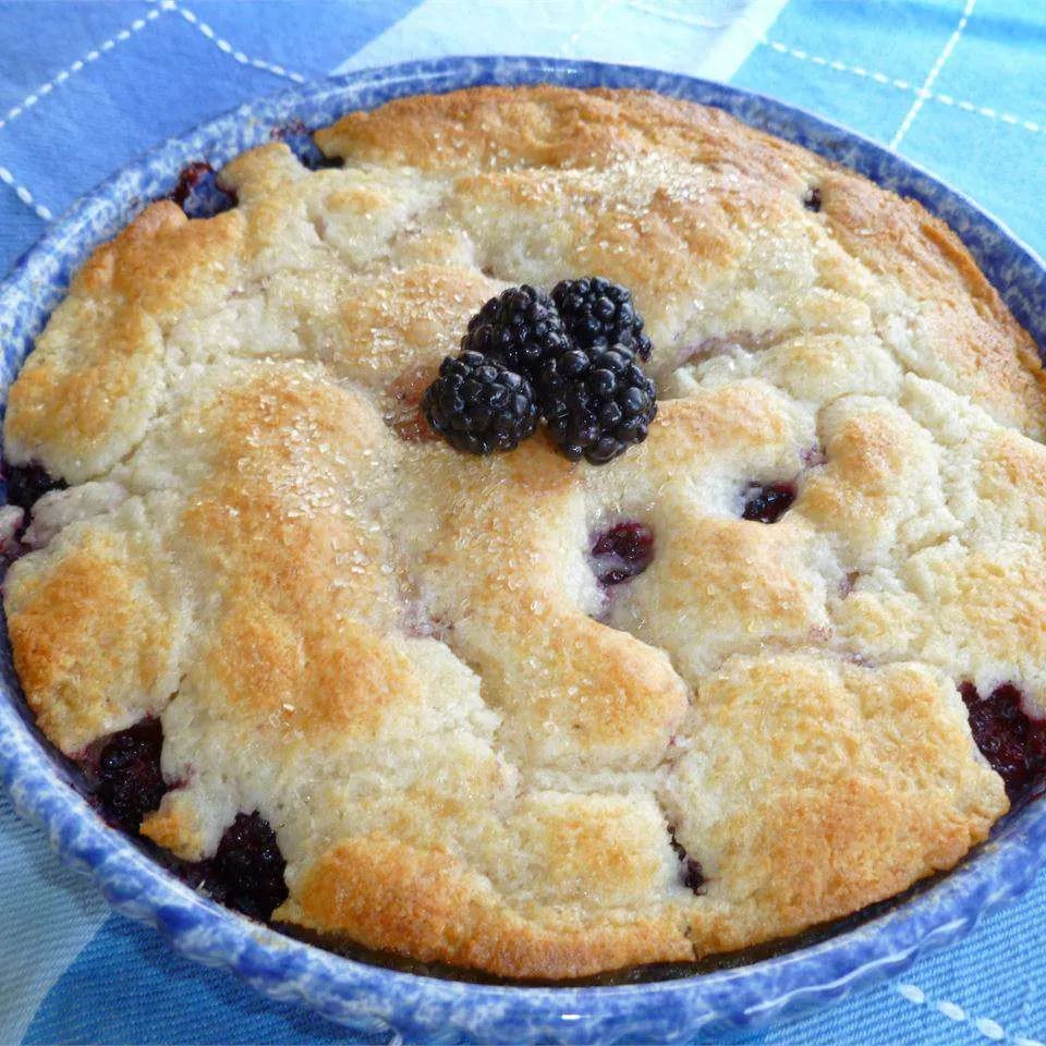 Mama's Blackberry Cobbler