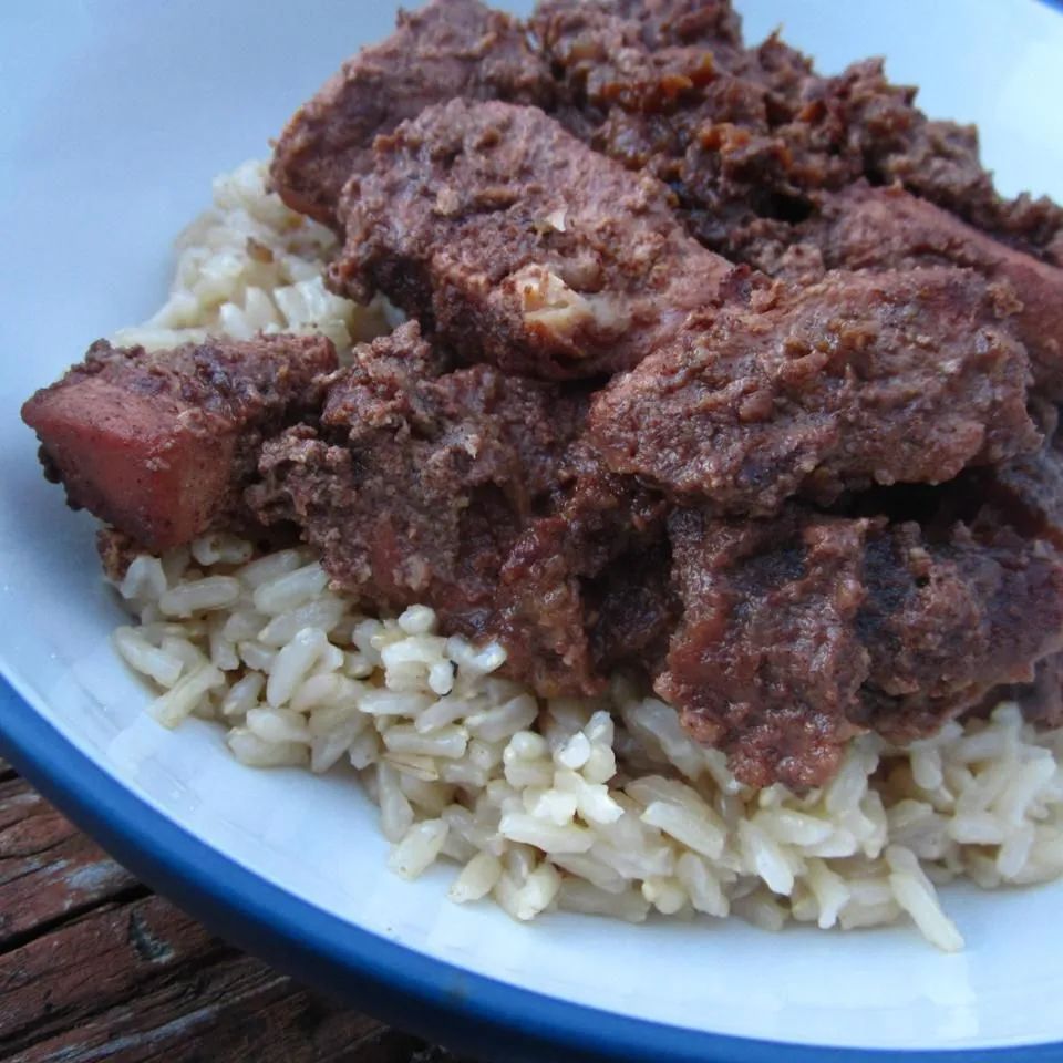 Khoresht Fesenjaan (Chicken with Pomegranate Sauce)