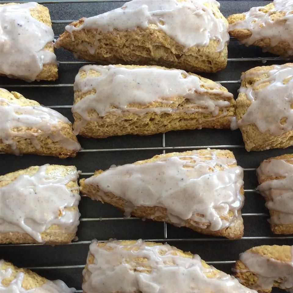 Coffee Shop Pumpkin Scones