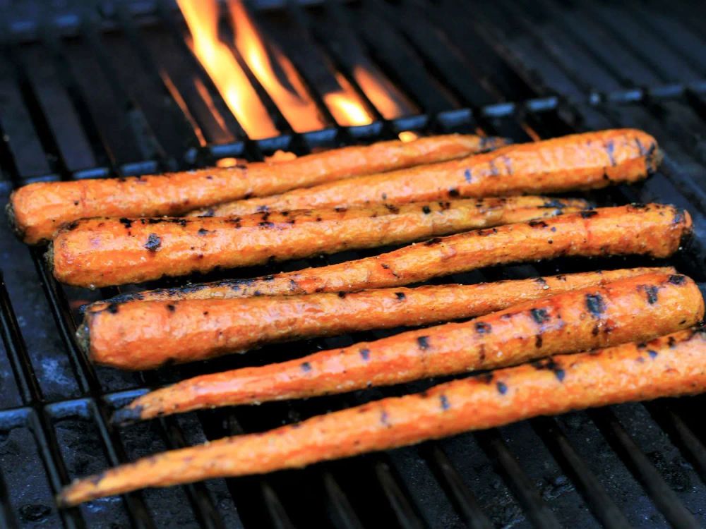 Maple-Glazed Grilled Carrots