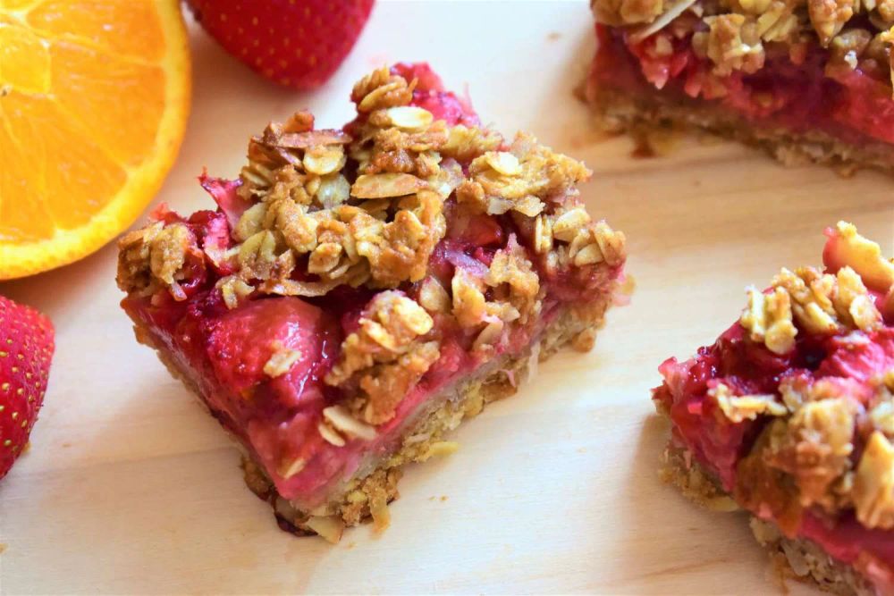 Strawberry-Orange Oatmeal Bars