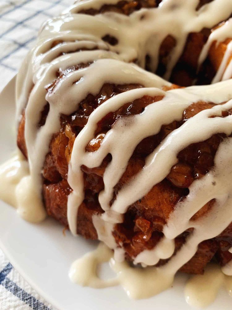 Apple-Walnut Cinnamon Roll Monkey Bread