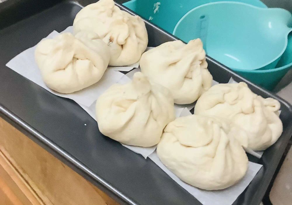 Siopao (Filipino Steamed Buns)