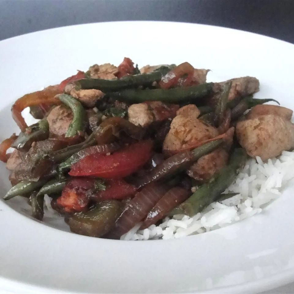 Saltado de Vainitas (Peruvian Green Beans with Chicken)