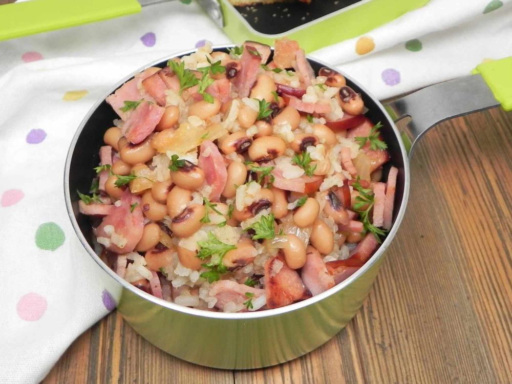 Black-Eyed Pea and Ham Casserole