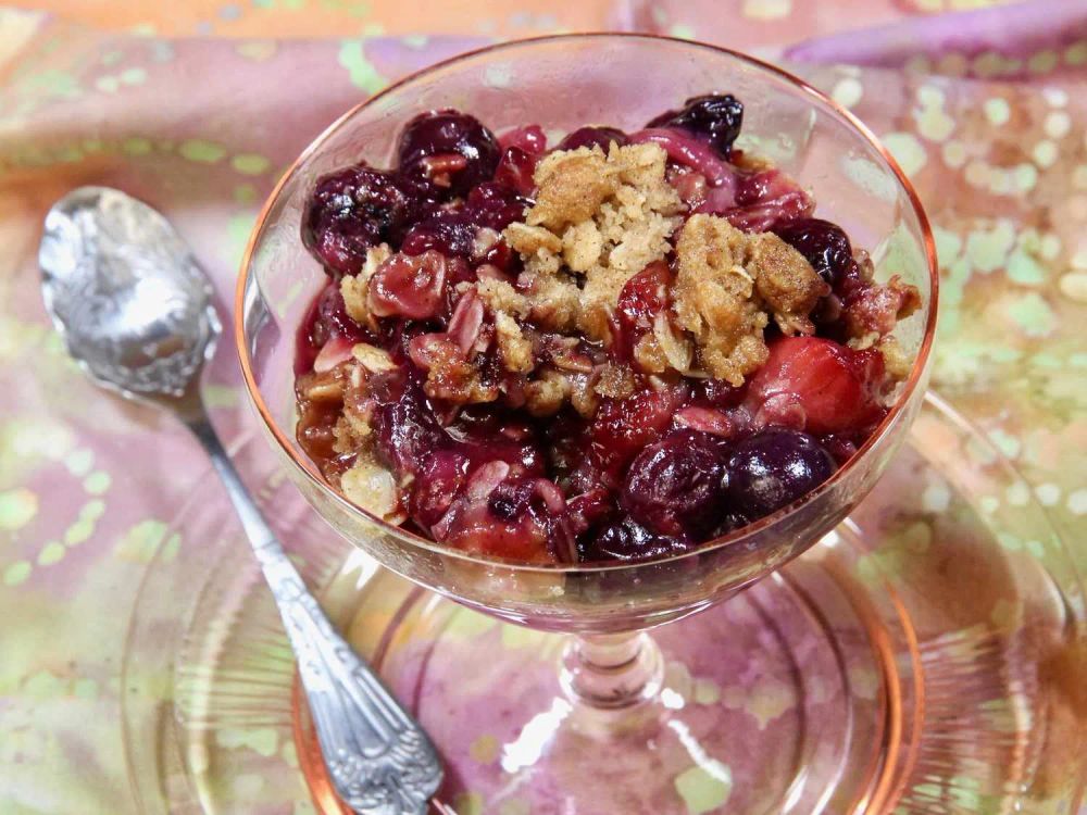 Frozen Berry Crisp