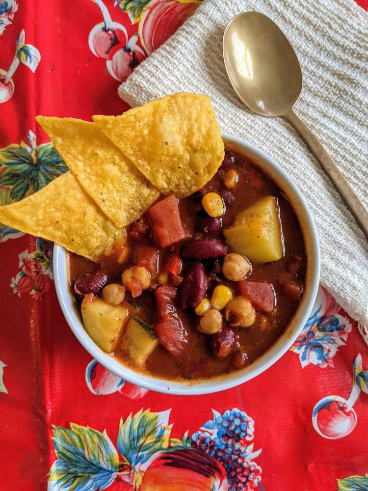 Homemade Slow Cooker Vegan Chili