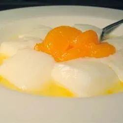 Almond Gelatin with Mandarin Oranges