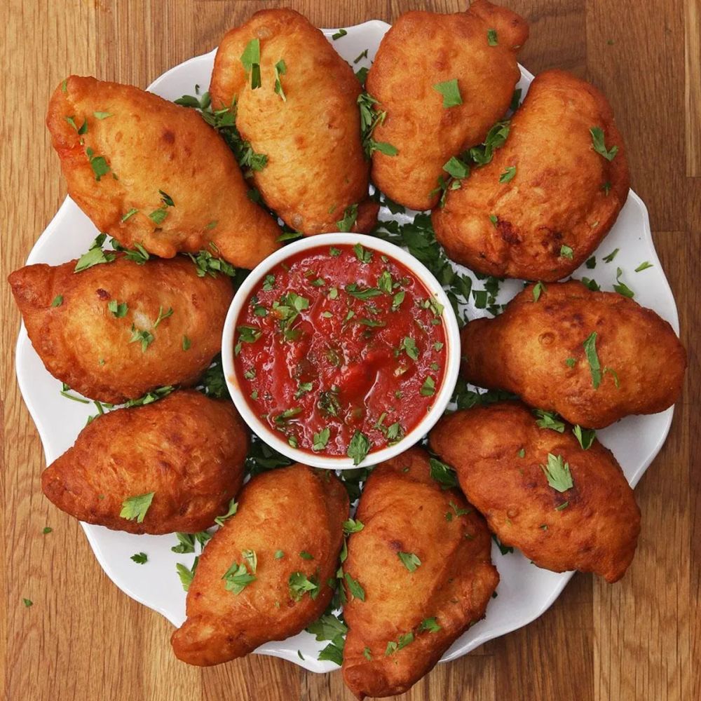 Deep-Fried Mini Calzones (Panzarotti)