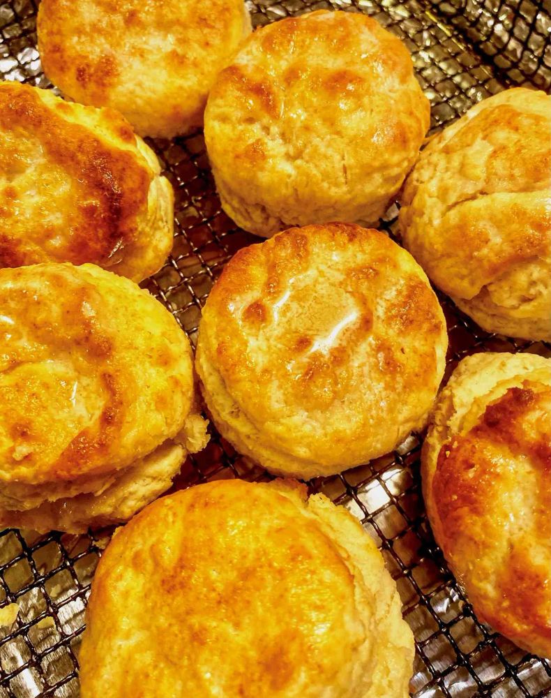 Air Fryer Buttermilk Biscuits