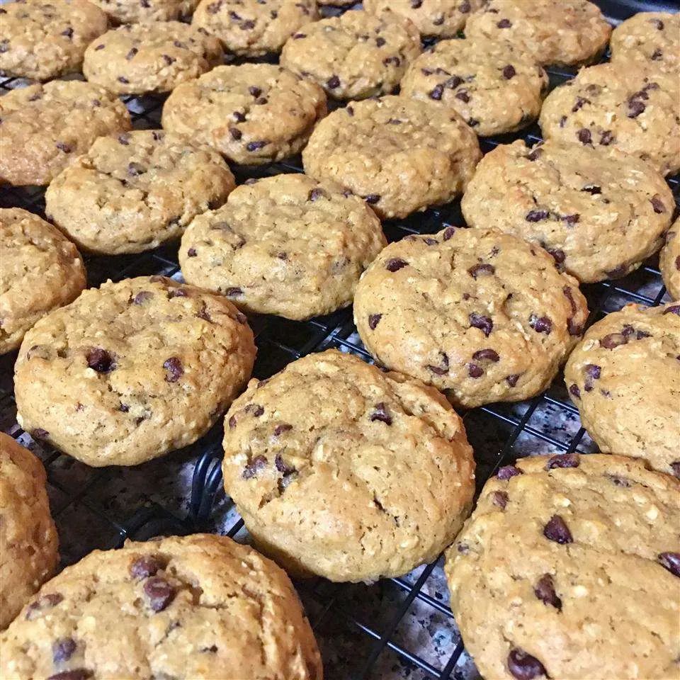 Pumpkin Oatmeal Chocolate Chip Cookies