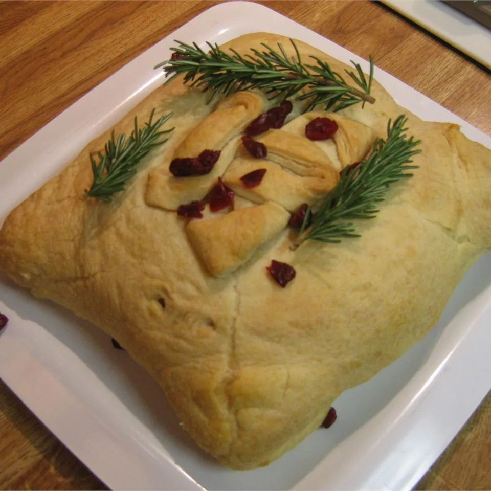 Baked Brie in Puff Pastry