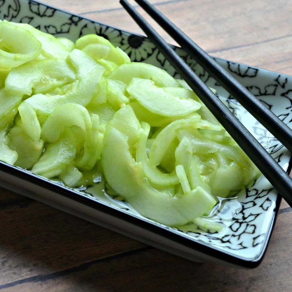 Sunomono (Japanese Cucumber Salad)