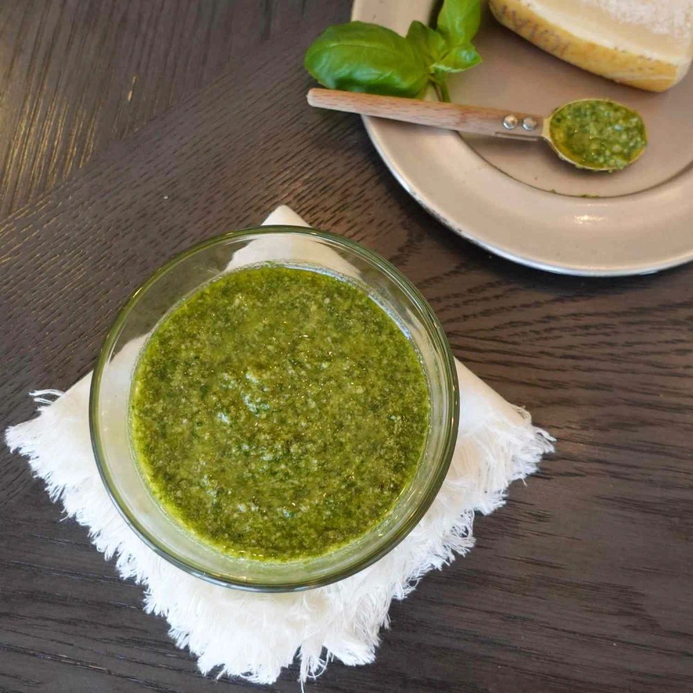 The Best Classic Pesto