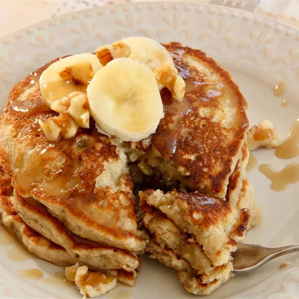 Easy Banana Nut Pancakes