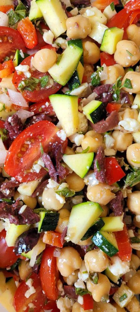 Mediterranean Zucchini and Chickpea Salad