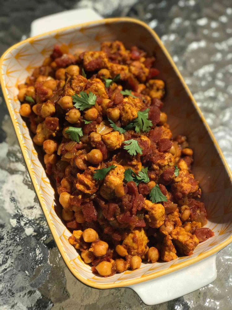 Quorn and Chickpea Curry