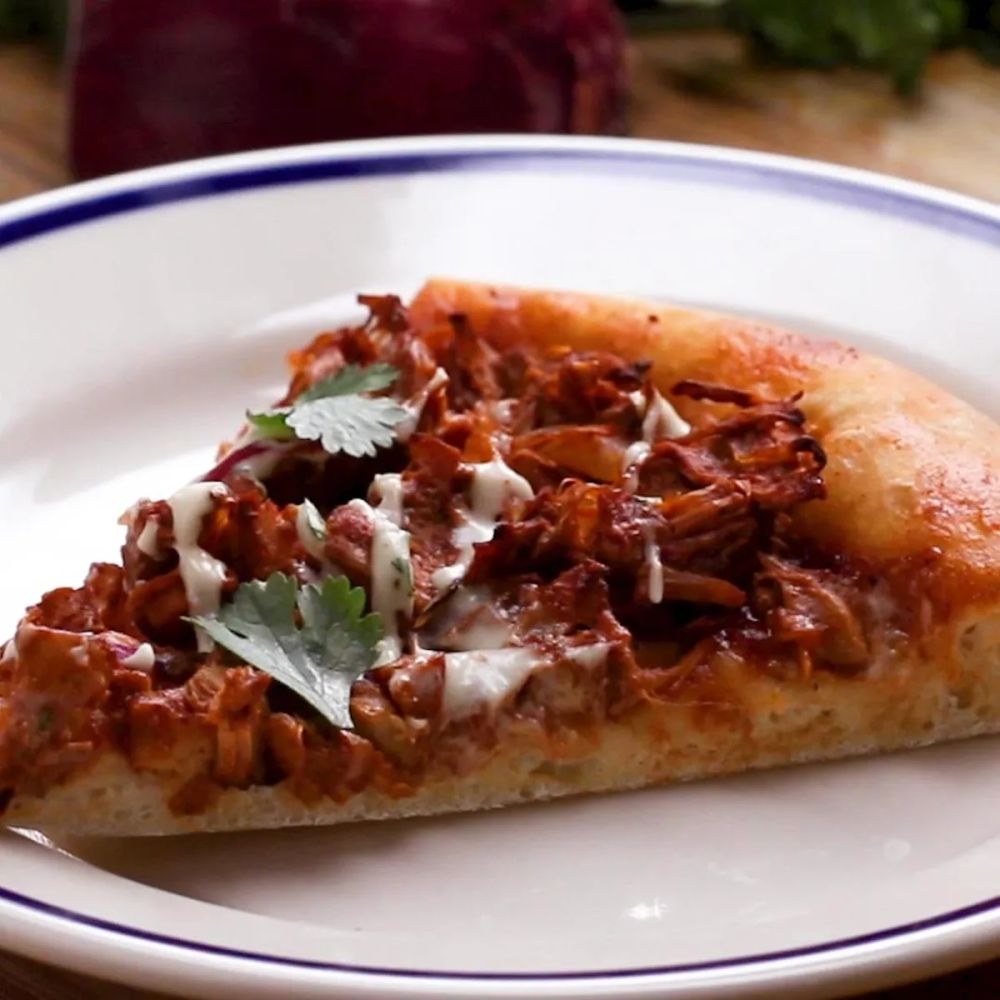 Vegan BBQ Jackfruit Pizza