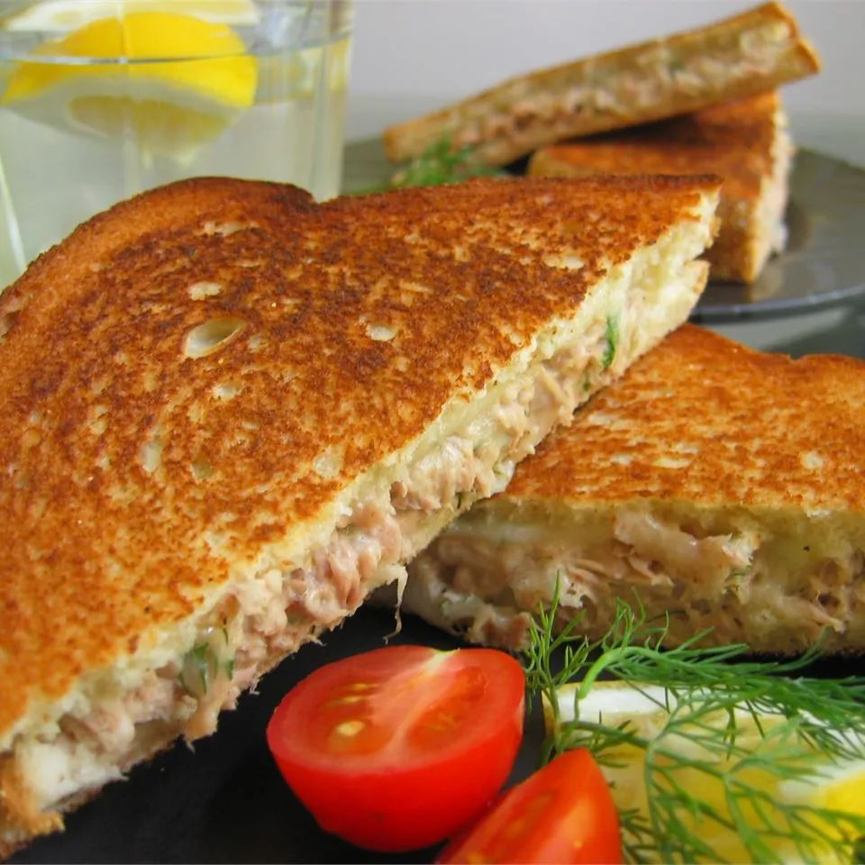 Simple Tuna Melts