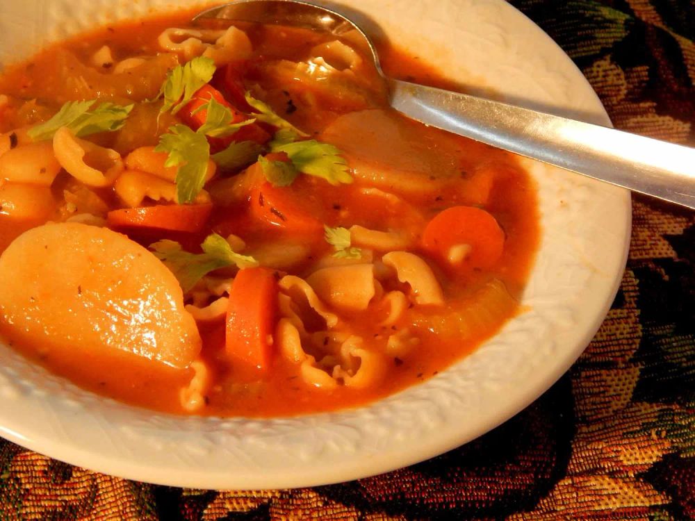 Healthy Veggie Minestrone Soup