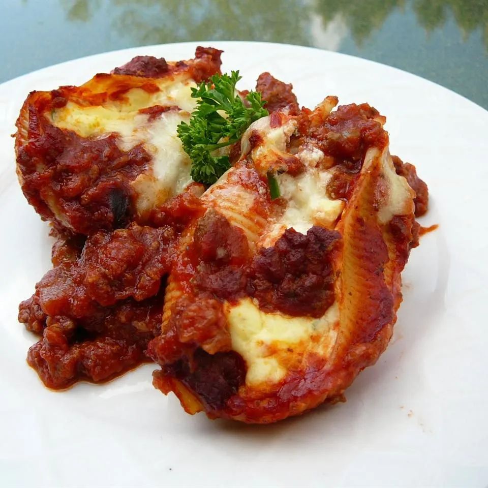 Lasagna Stuffed Shells