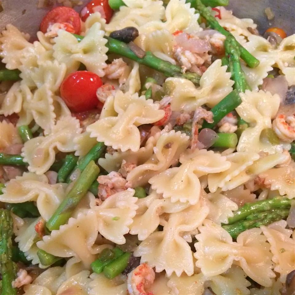 Pretty Crawfish Pasta