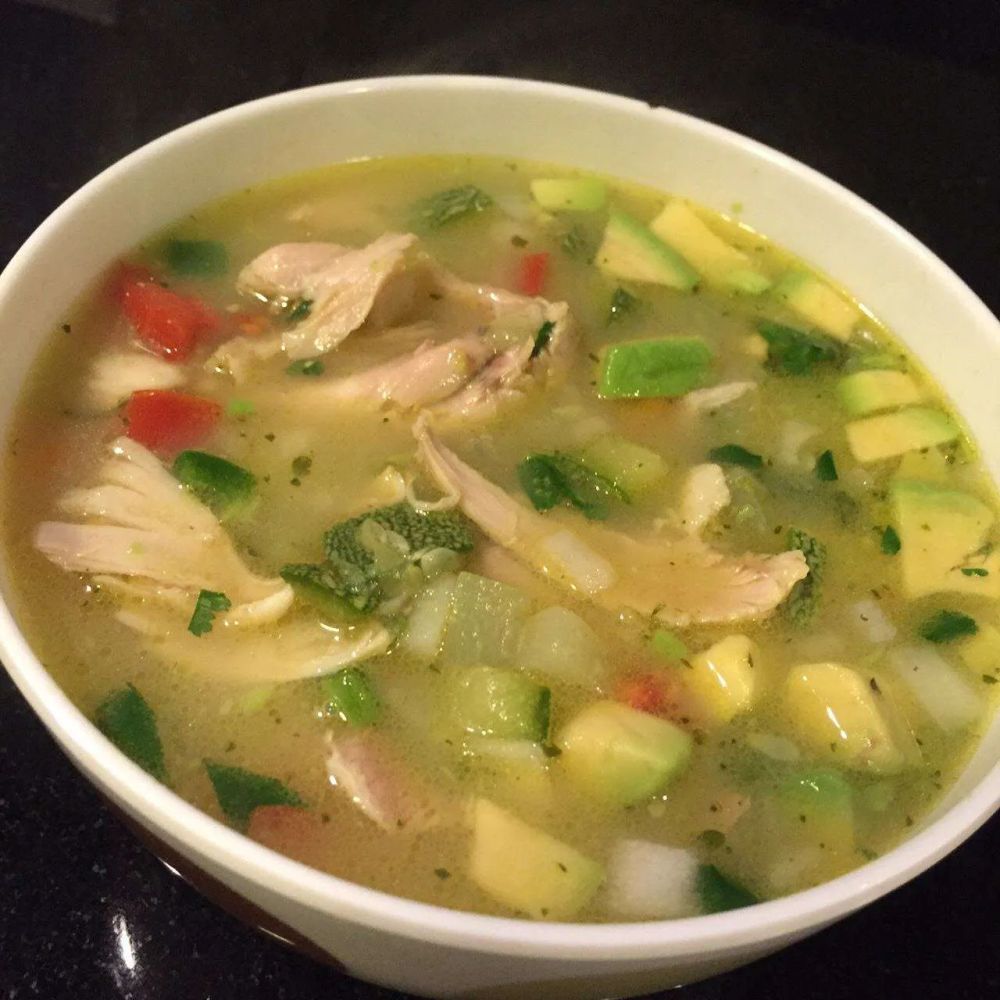 Mexican Chicken and Rice Soup (Sopa de Pollo y Arroz)