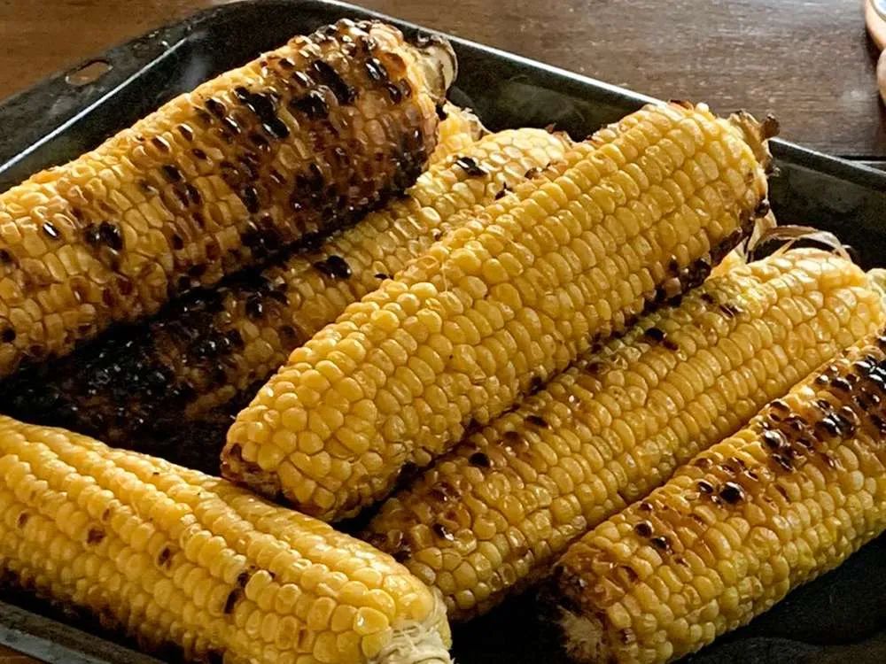 Juicy, Grilled Corn On The Cob