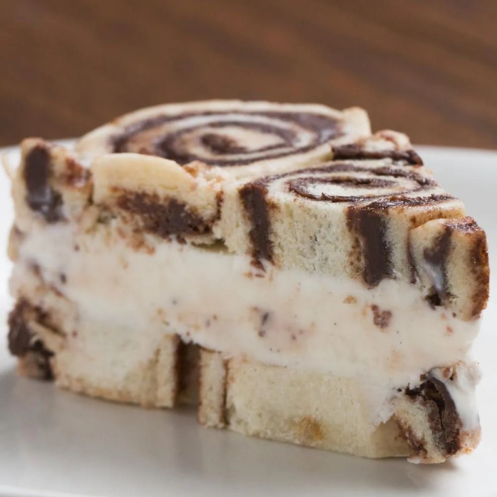 Ice Cream Sandwich Swirl Cake